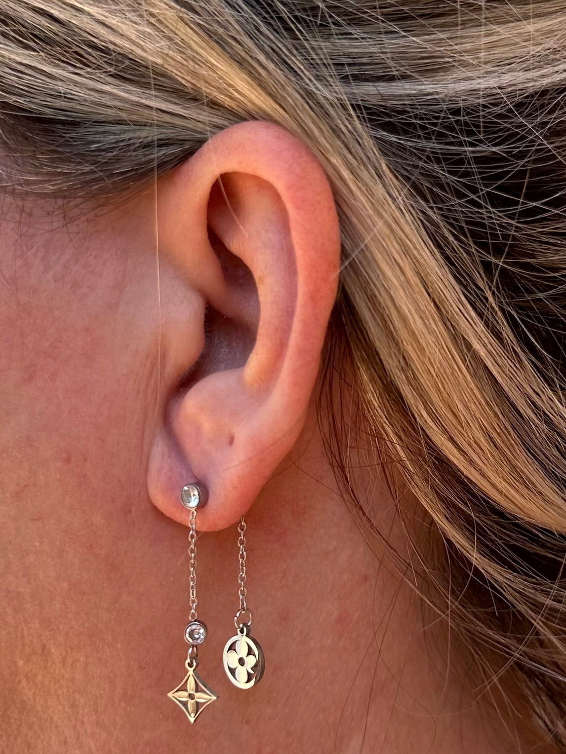 Boucles d'oreilles Fila argenté
