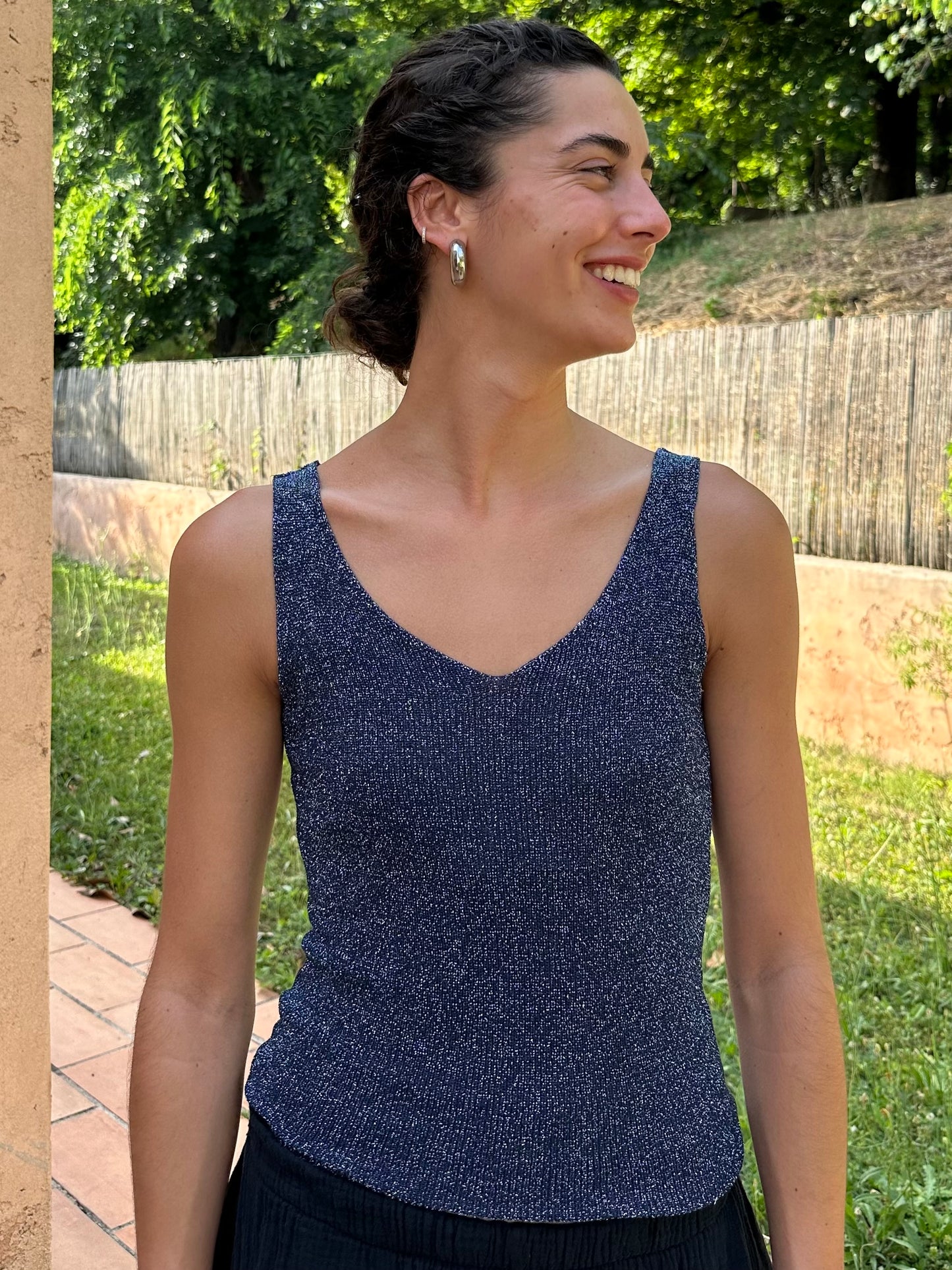 Haut Brillant bleu marine (bretelle épaisse)