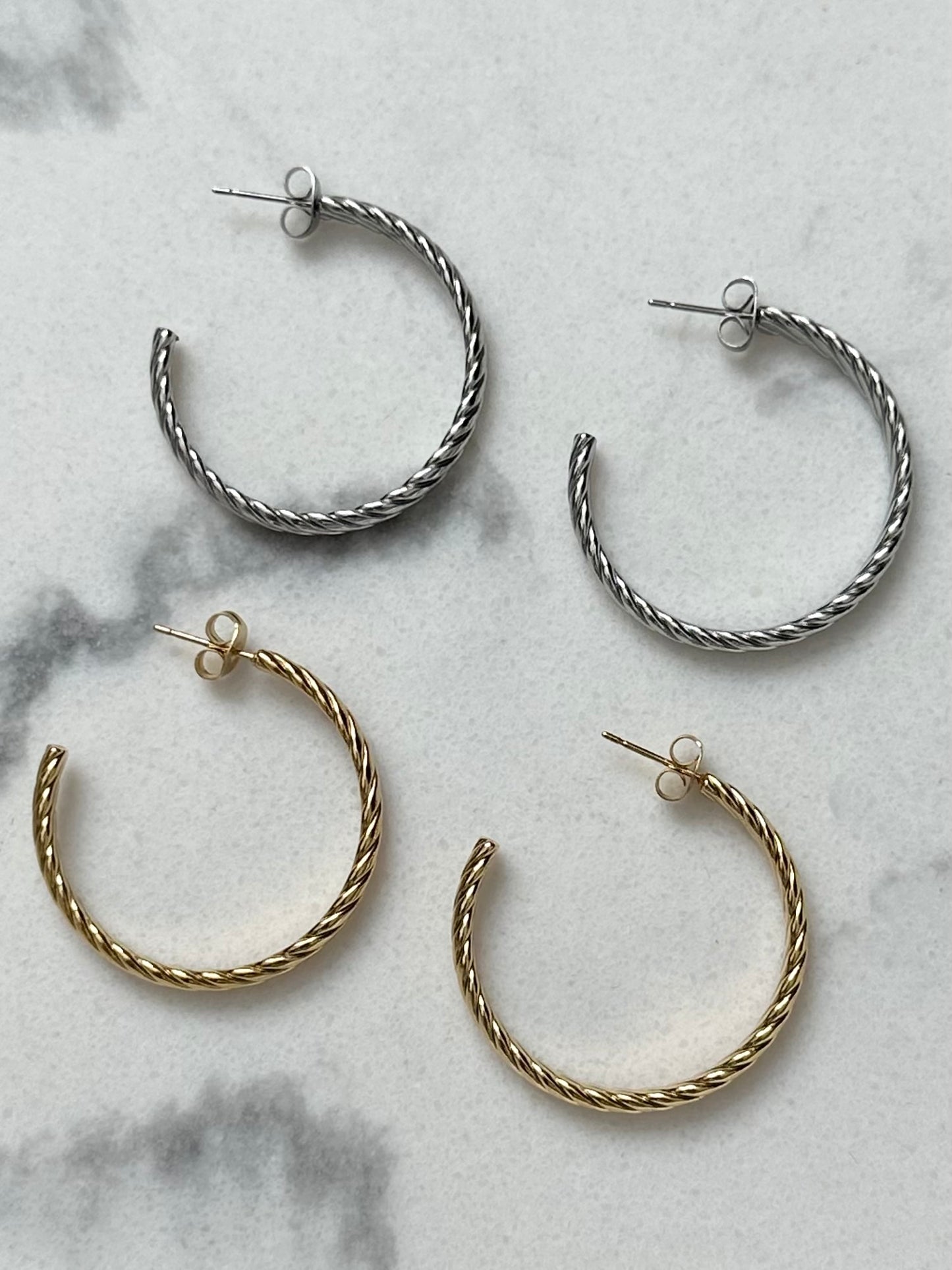 Boucles d'oreilles créole moyenne