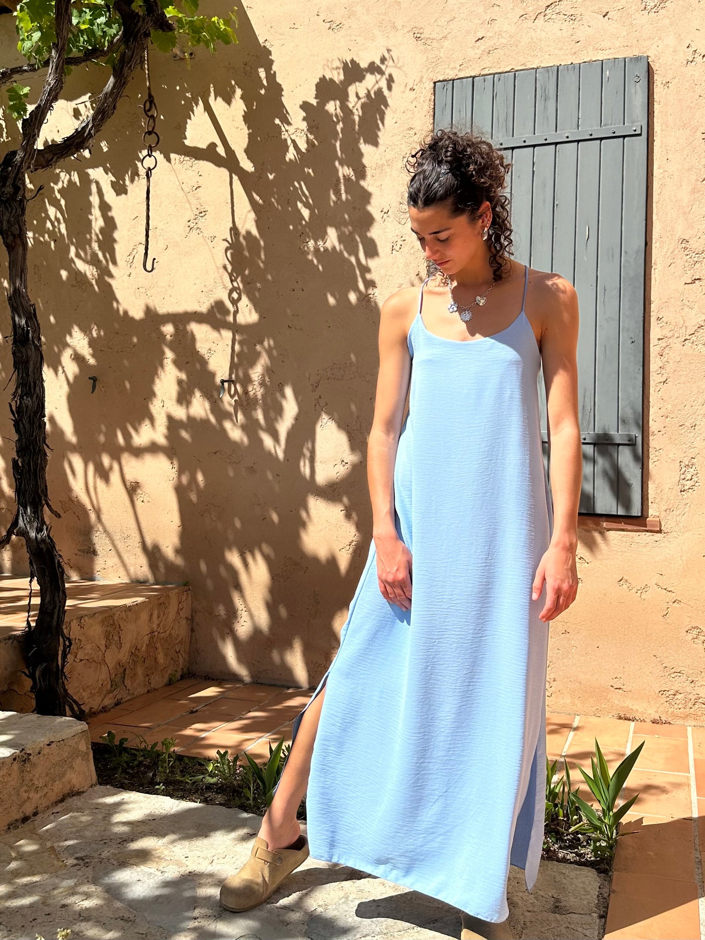 Robe Bleue pastel fluide