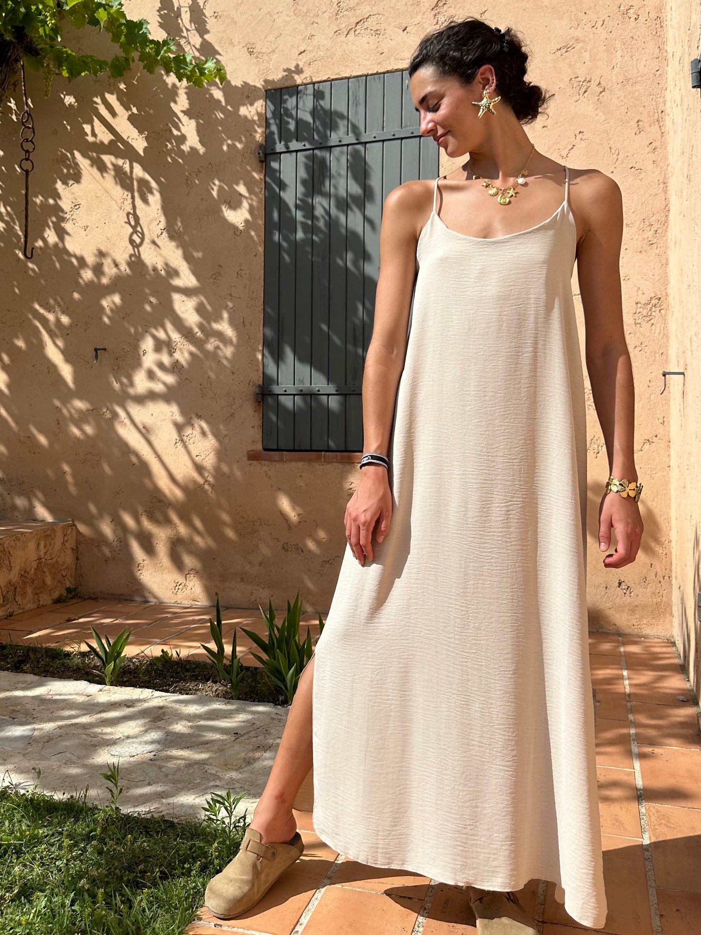 Robe Beige fluide