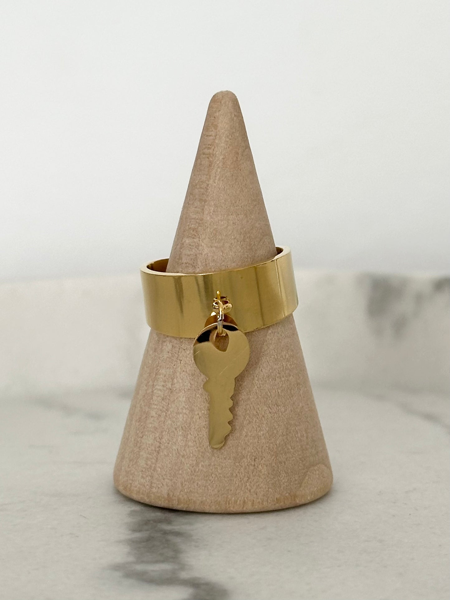 Bague Clé Doré
