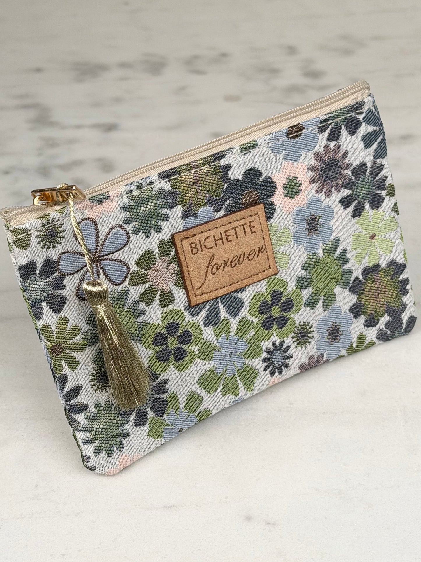 Pochette « Bichette forever »