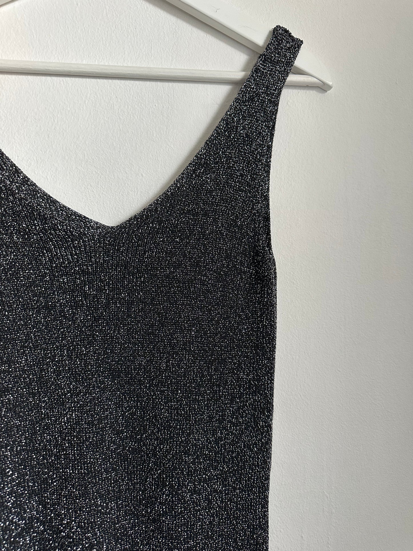 Haut Brillant Noir (bretelle épaisse)